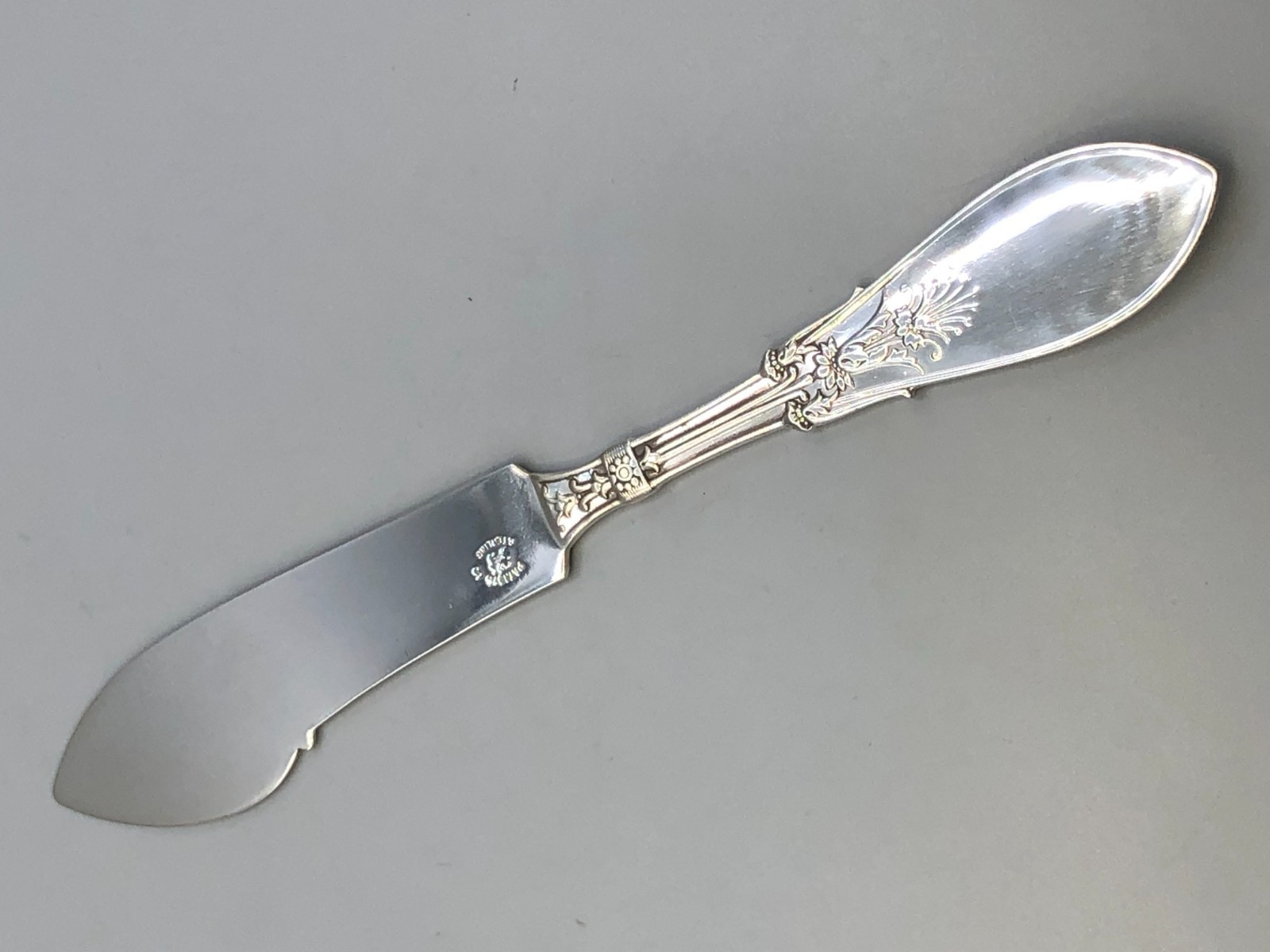 Arabesque by Whiting sterling silver individual Fish / Dessert Knife 7.25"