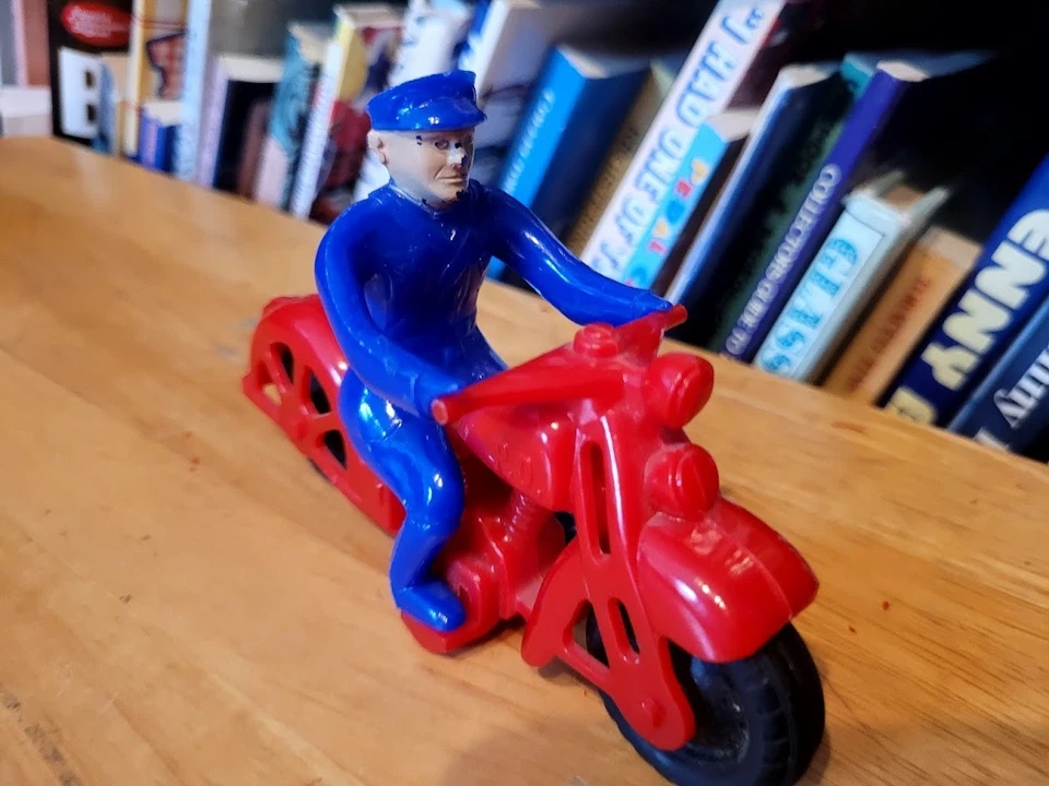 MUY BONITA MOTOCICLETA DE PLÁSTICO ROJO HUBLEY con DRIVER #1 Foto 3 de 4