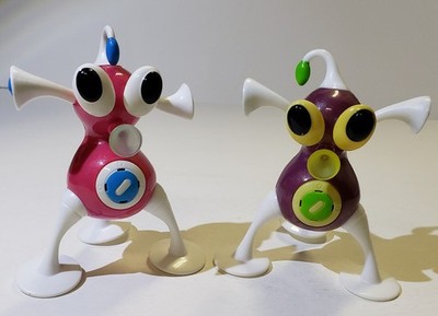 McDONALD'S HAPPY MEAL TOYS LOT Zizzle iZ DANCIN WAFFLE Dr