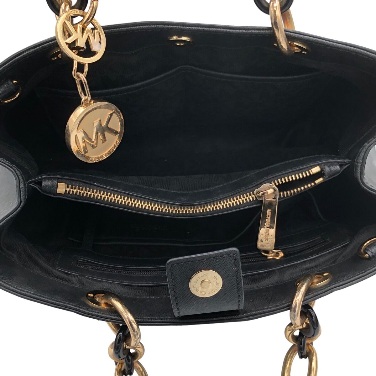 Michael Kors 30S3TCYS2L Cynthia Medium Satchel Black / 001 Michael Kors 30S3TCYS2L Cynthia Medium Satchel Black / 001