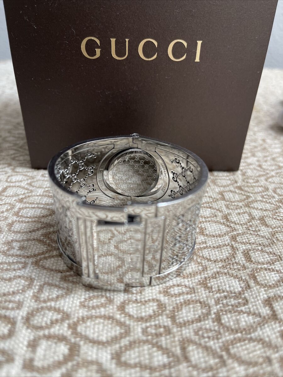 Auth Gucci 112 Twirl Steel White MOP Dial Quartz Ladies Auth Gucci 112 Twirl Steel White MOP Dial Quartz Ladies