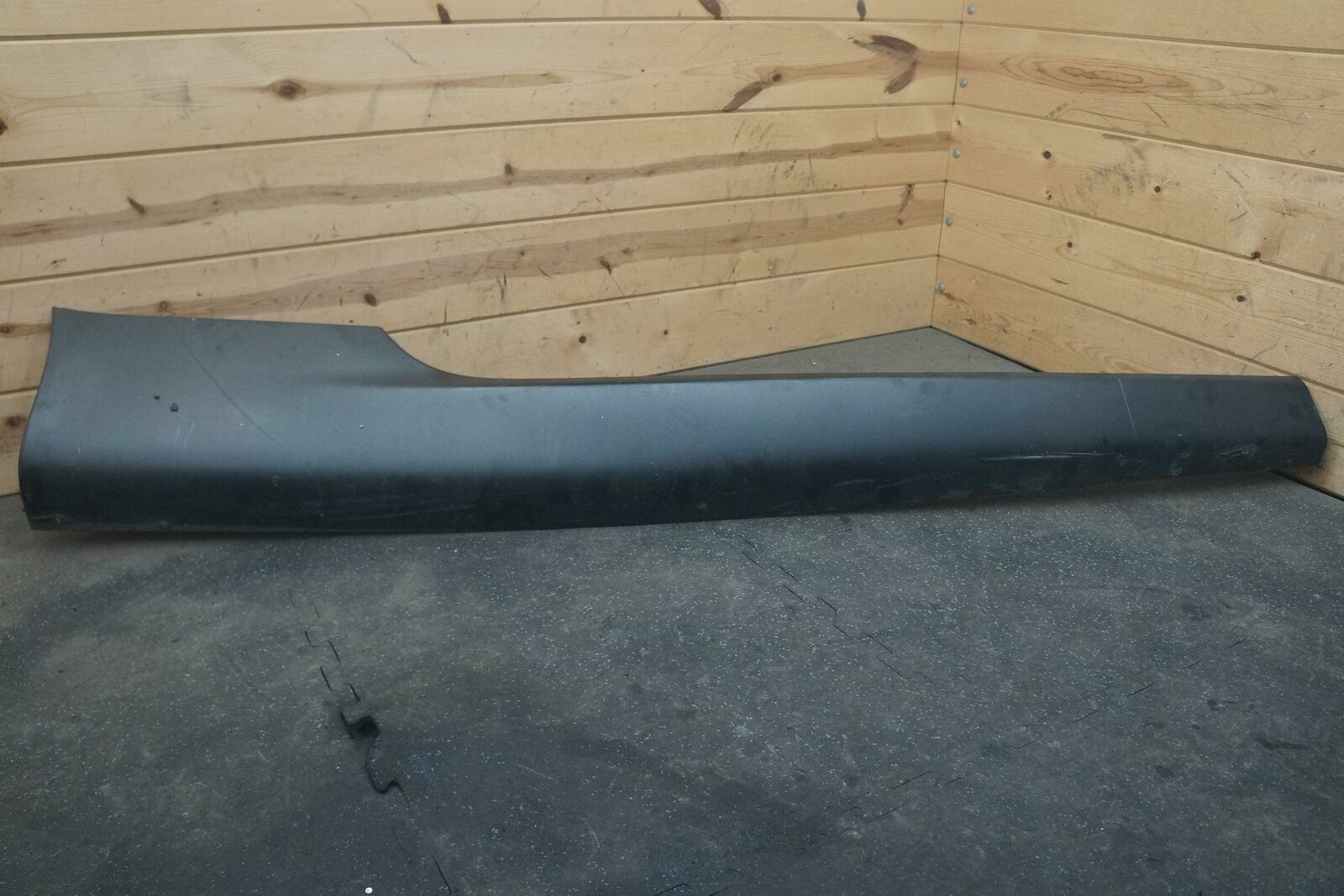 Right Rocker Panel Side Skirt Trim Sill AG4310608AB OEM Aston Martin DB9 2008