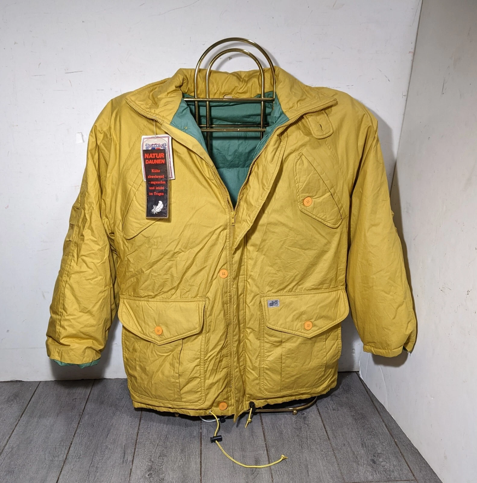 Vintage Retro EFRO Sports Wear First Class German Natural Down Winter Jacket L