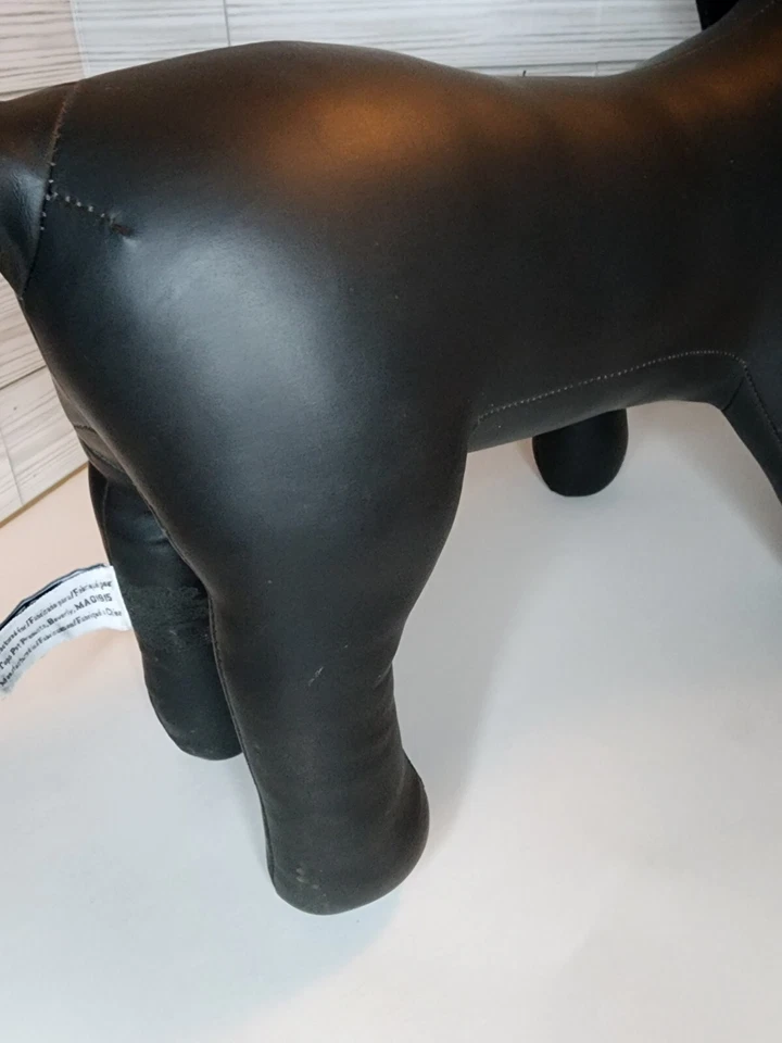 Manequim East Side Collection para Cachorro Tamanho Pequeno Preto - 12" Corpo 26" Nariz à Cauda - Imagem 3 de 4