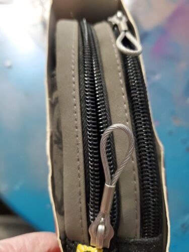Limited Edition Tony Hawk X Case Logic Soft CD Travel Case - Picture 4 of 4