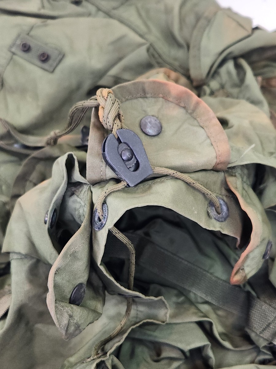 FIELD PACK COMBAT NYLON LC-1　黒 Surplus Genuine Field Pack, Combat, LC-1 Large Nylon 8465-01