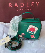 NEW*TAGS*PACKAGED*RADLEY TIS SKI SON GREEN LEATHER PICTURE CAMERA GRAB BAG RP199
