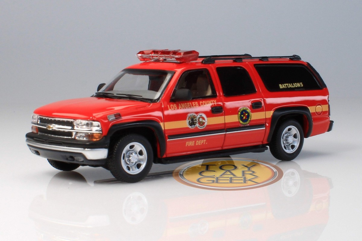 Chevrolet Suburban - Los Angeles County Fire Department 1:64 MK