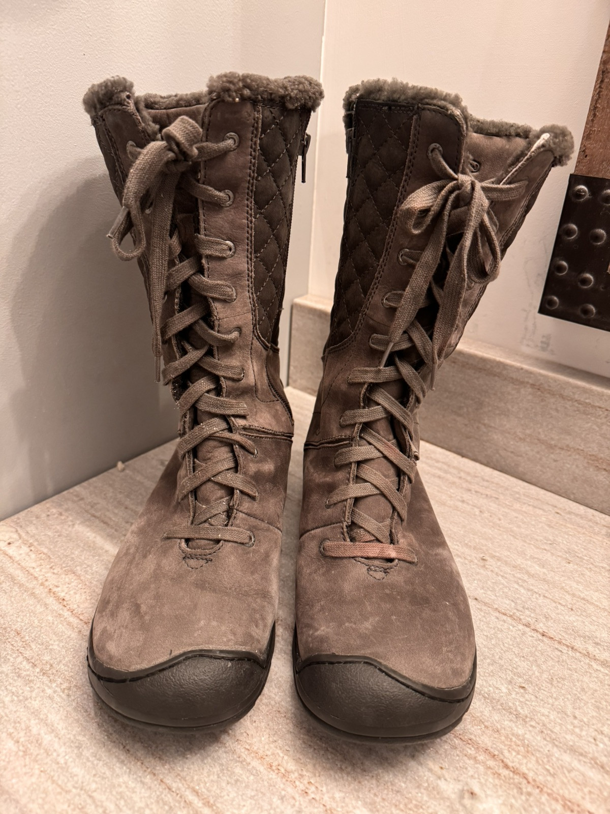 Stivali Keen donna grigi scamosciati stringati metà polpaccio taglia 9 5 scarpe outdoor escursionismo