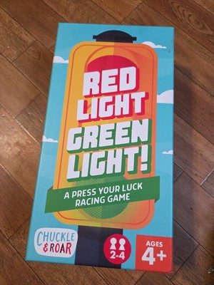 Chuckle & Roar Red Light Green Light A Press Your Luck Racing Game. Open Box.