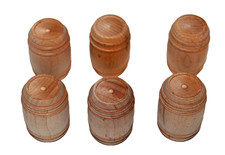 Reproduction Lionel 6 Wooden Barrels, Gondola Load