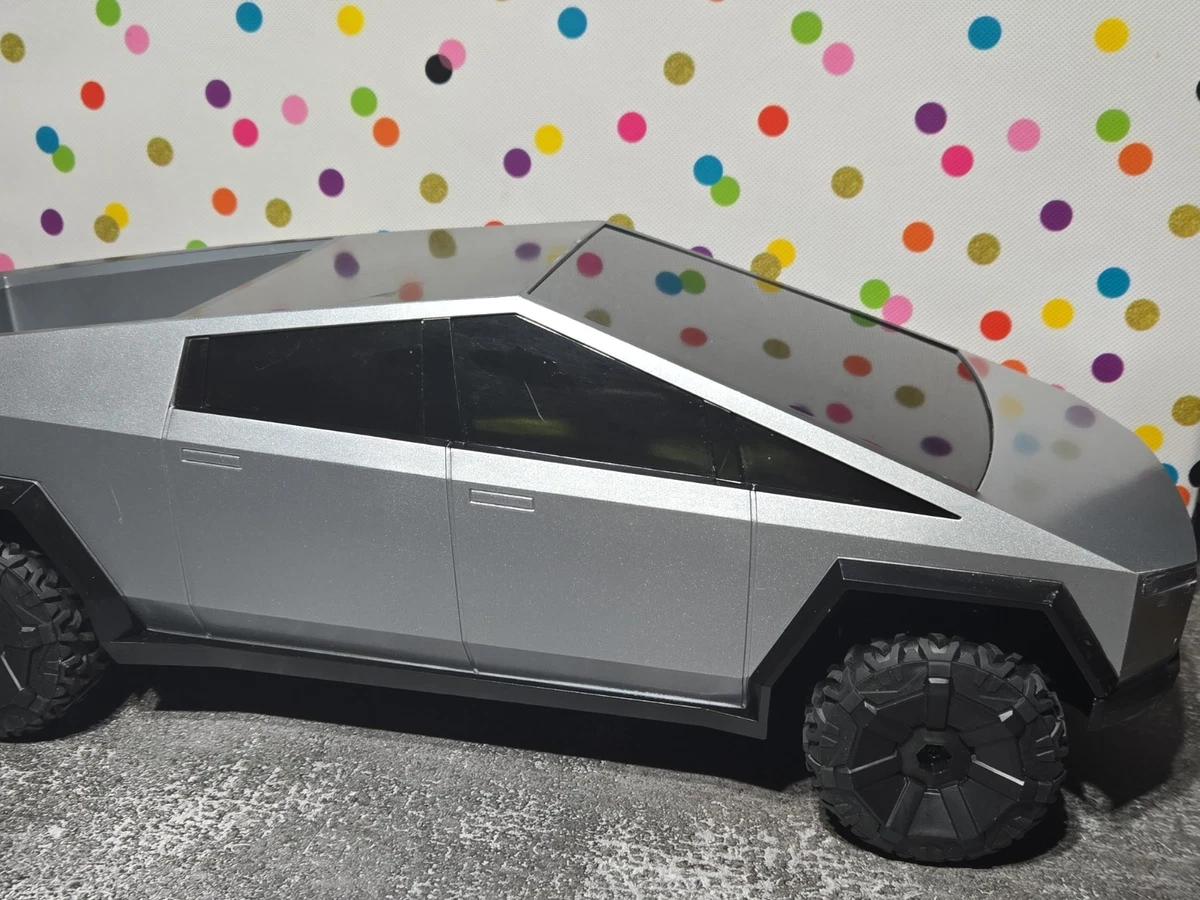Hot Wheels Tesla Cybertruck 1:10 Limited Edition Contemporary