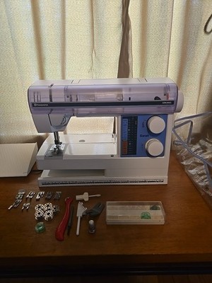 Husqvarna Viking Sarah Sewing Machine