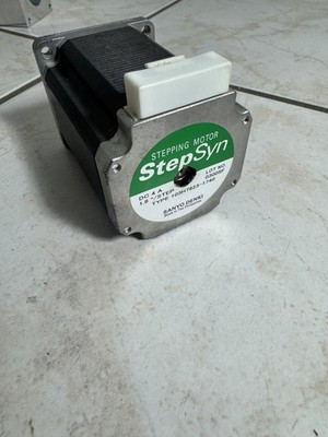 Schrittmotor Sanyo Denki 103-H7823-1740 | 4A  | 300Ncm | NEU | Preis pro Stück
