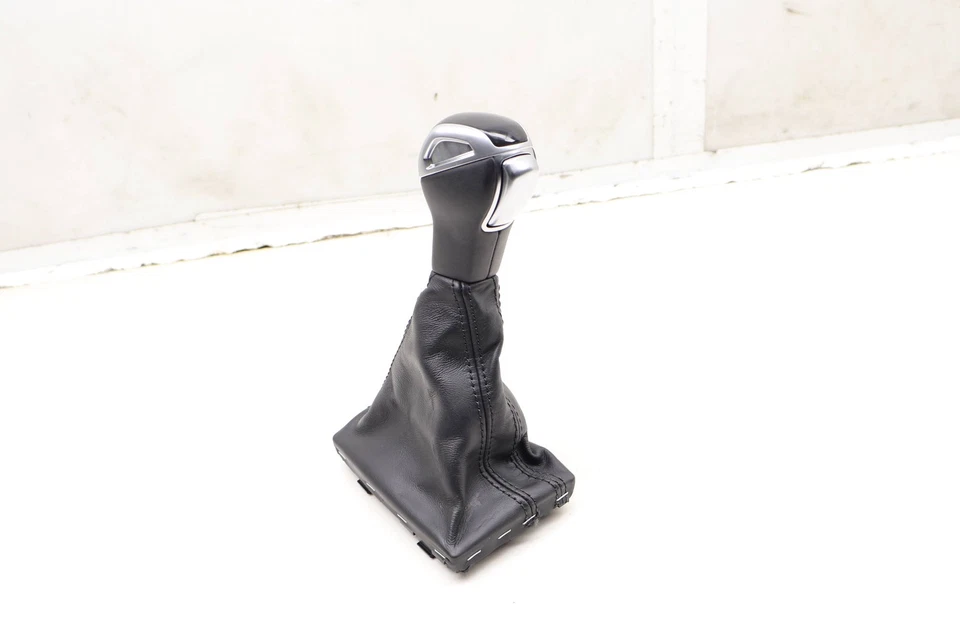 AUDI Q3 2019-2024 - Pomo de cambio automático con maletero 83B713139B Foto 2 de 4