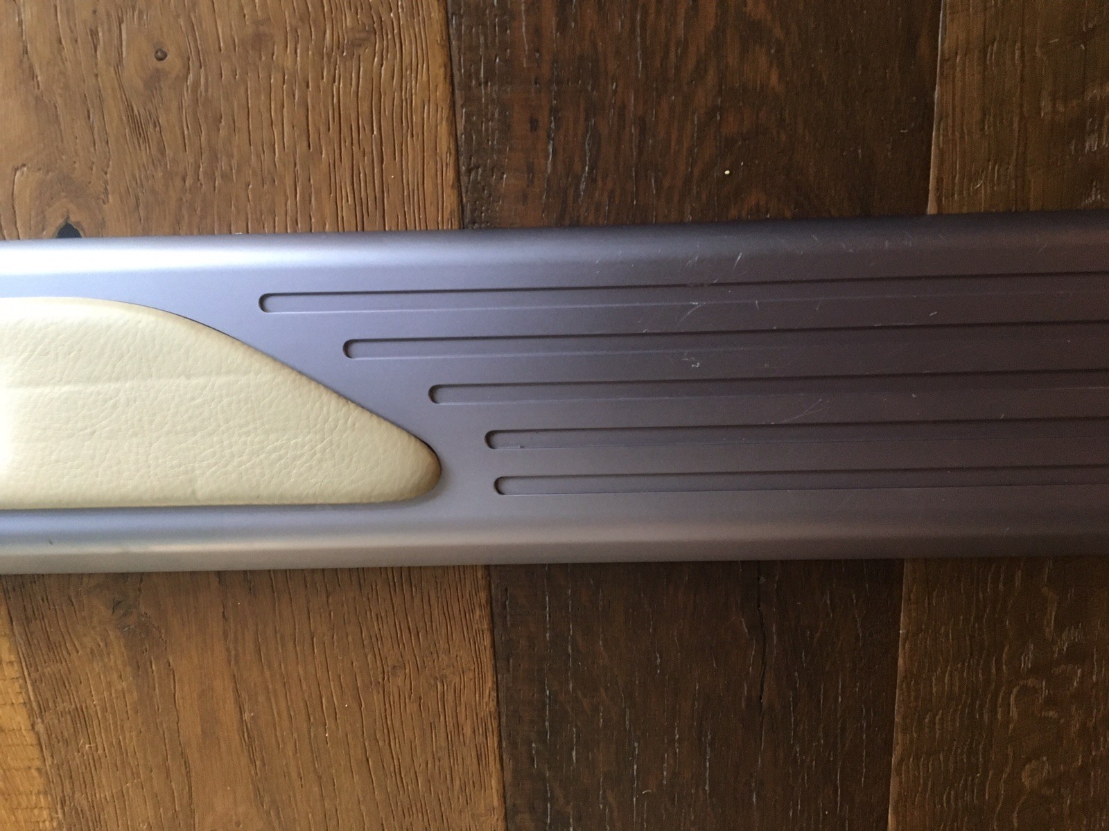Aston Martin DB9 2013 Front Left Sill trim panel