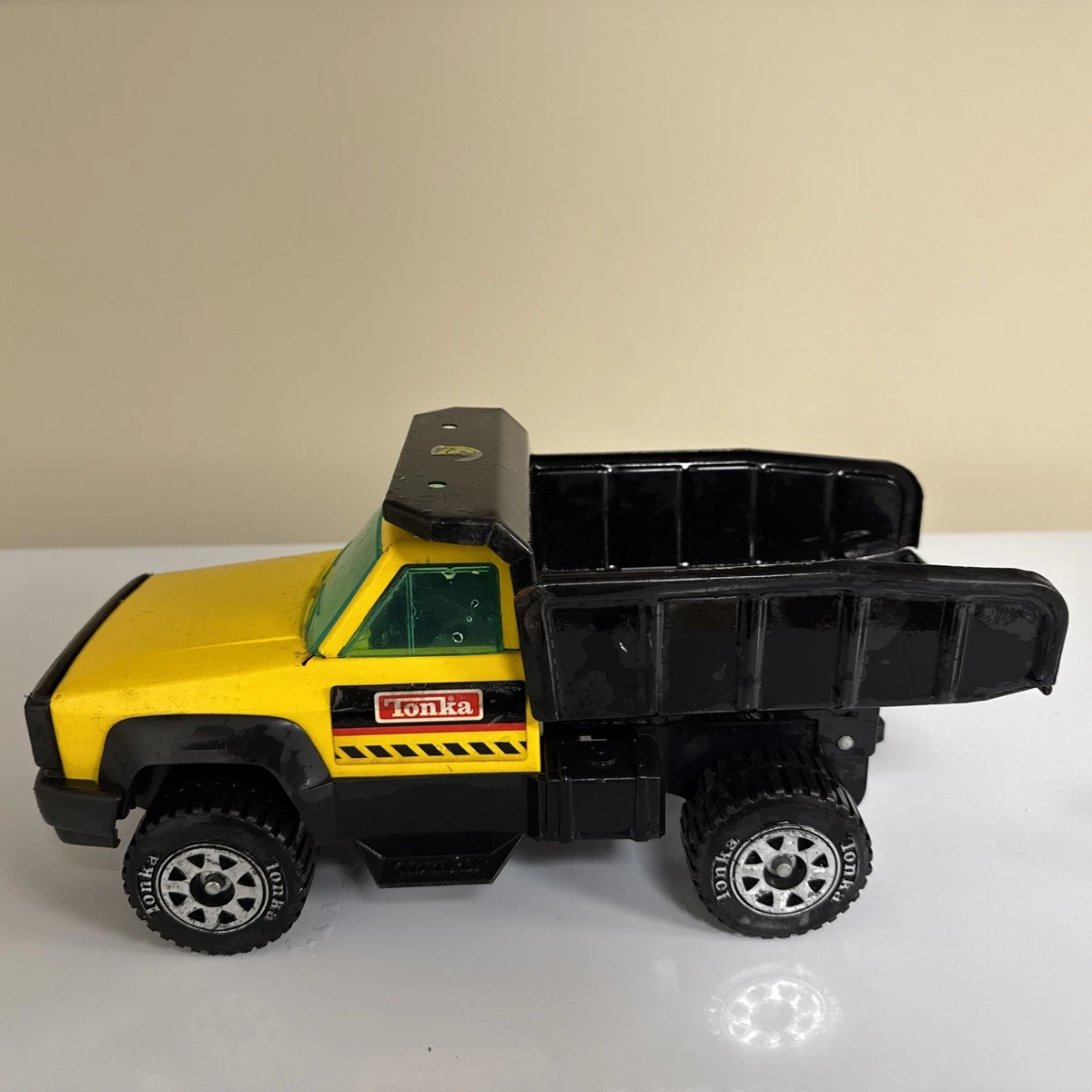 25+ Tonka Black Vintage Manufacture Diecast Dump Trucks for sale