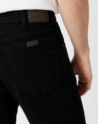 Pantalones de mezclilla Wrangler para hombre de ajuste regular pierna recta elásticos para hombre tallas 30-44 - Imagen 14 de 27