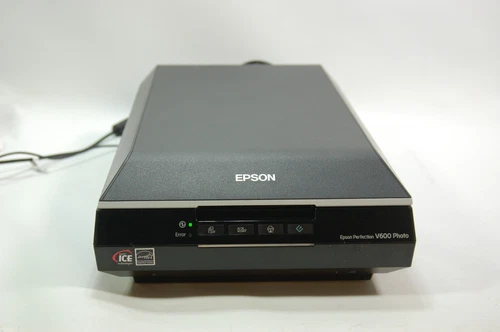 Epson Perfection V600 Photo Scanner J252A Tested Working Great