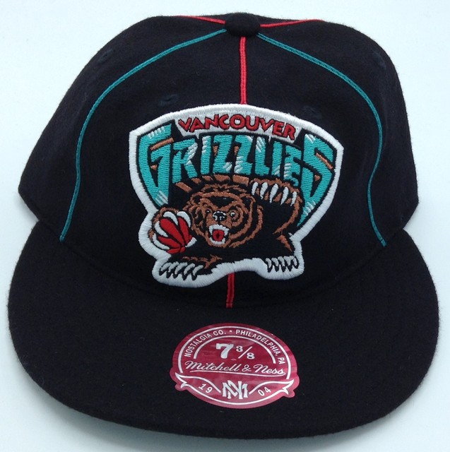 NBA Vancouver Grizzlies Mitchell and Ness Fitted Cap Flat Brim Adult