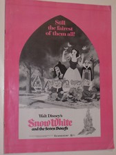 VINTAGE 1975 DISNEY SNOW WHITE MOVIE THEATER PRESSBOOK / CATALOG! MERCHANDISE!
