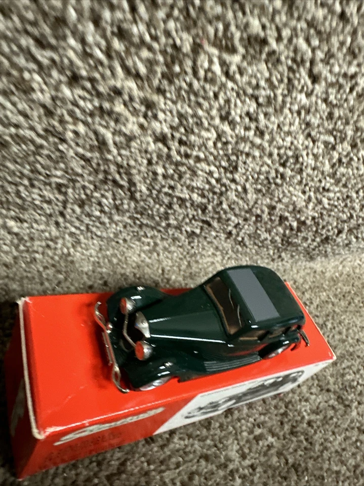 Somerville #129A 1937 Riley Kestrel Green Diecast Model Car - Scale 1:43 - Image 2 of 4