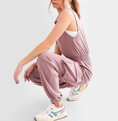 BKE Buckle Women's Washed Cargo Jumpsuit in Rose Taupe size M
