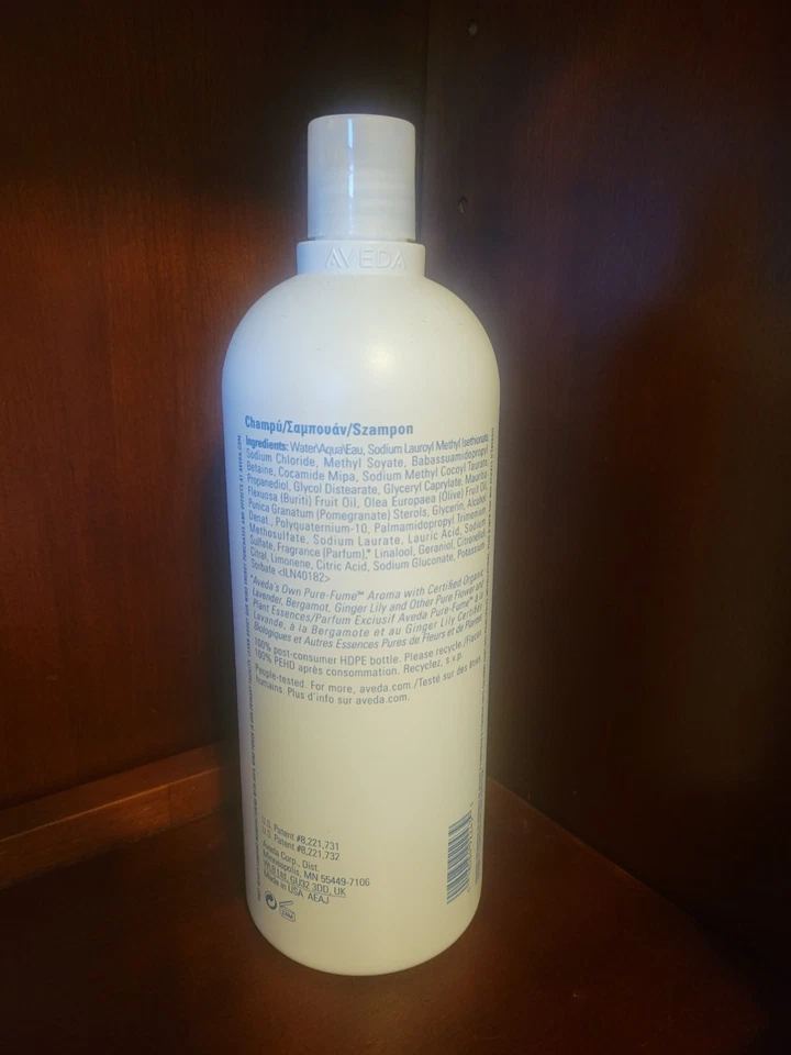Champú hidratante Aveda Dry Remedy 33,8 oz - descontinuado Foto 2 de 4