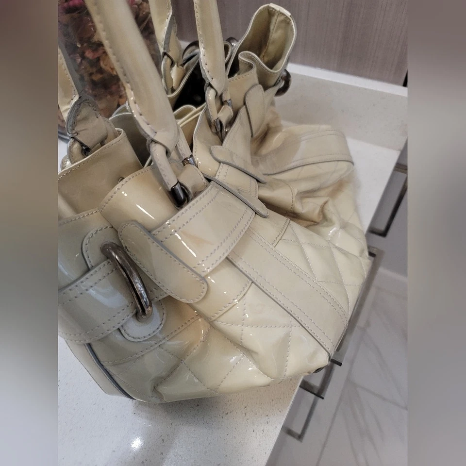 Burberry Beaton large Quilted patent leather bag - Image 4 of 4