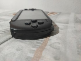 PSP Street E1004 CB Black Boxed Console With 6 Games, Memory, Camera, Case.