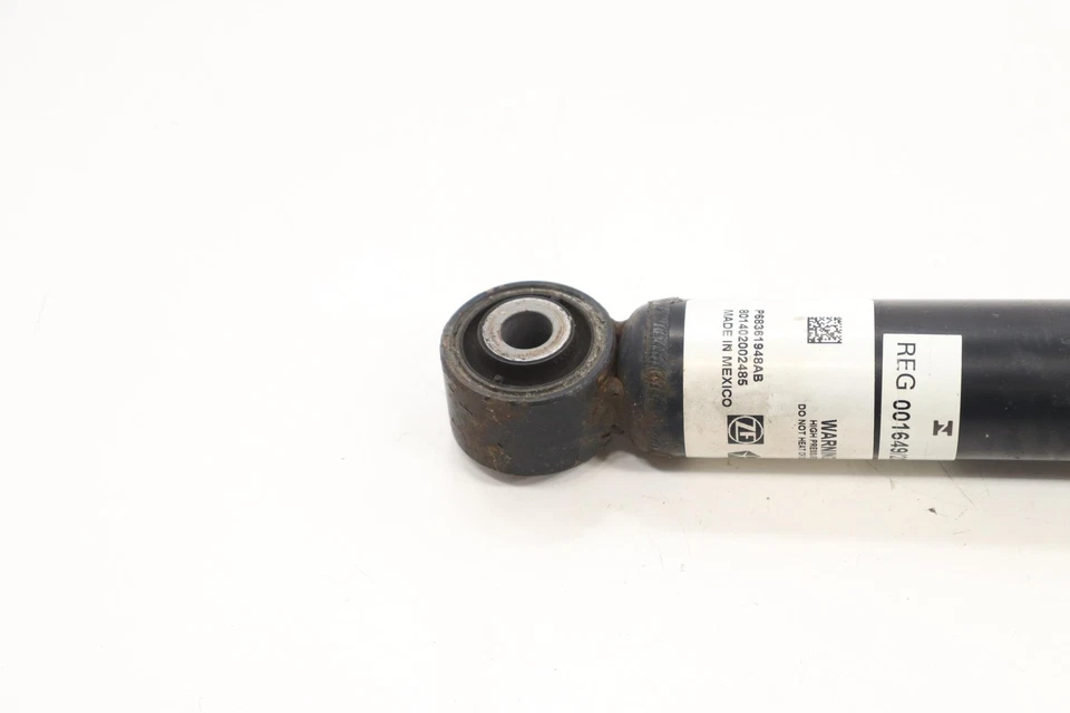 2020-2024 CHRYSLER VOYAGER REAR RIGHT SIDE SHOCK STRUT ABSORBER OEM 68361948AB - Image 2 of 4