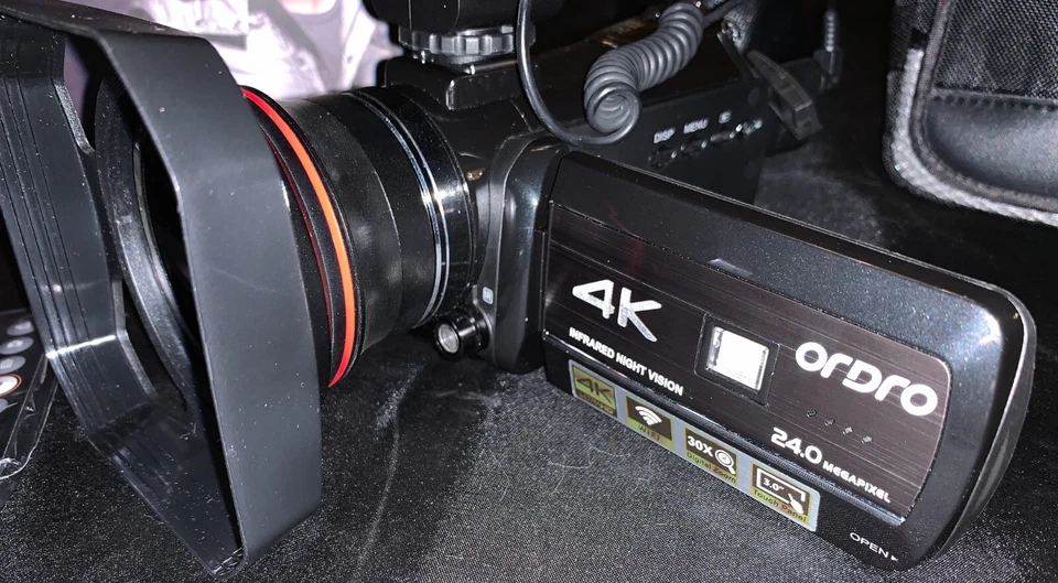 ORDRO DIGITAL CAMCORDER - HDR-AC3 WITH .39X WIDE ANGLE LENS/ IMAGE STABILIZATION - Image 3 of 4