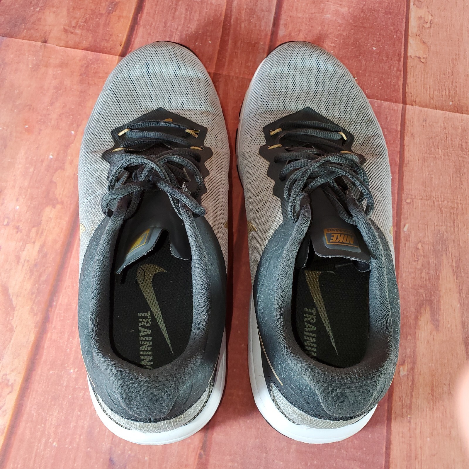 nike 819004 100
