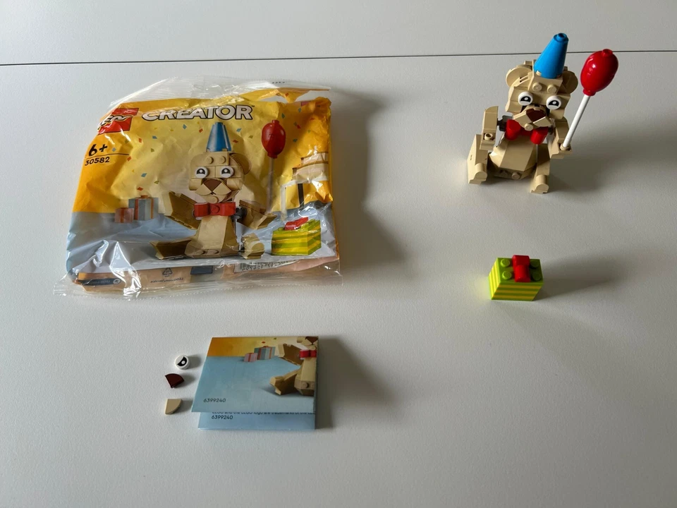 LEGO 30582 Birthday Bear, foto 1 di 3