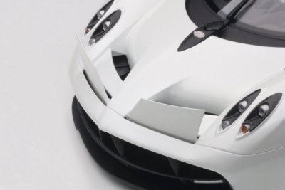 PAGANI HUAYRA WHITE 1/12 MODEL CAR BY AUTOART 12231, $489.99
