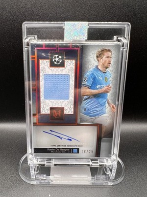 KEVIN DE BRUYNE - PLAYER WORN RELIC AUTOGRAPH - 18/25 - MAN CITY - TOPPS MUSEUM