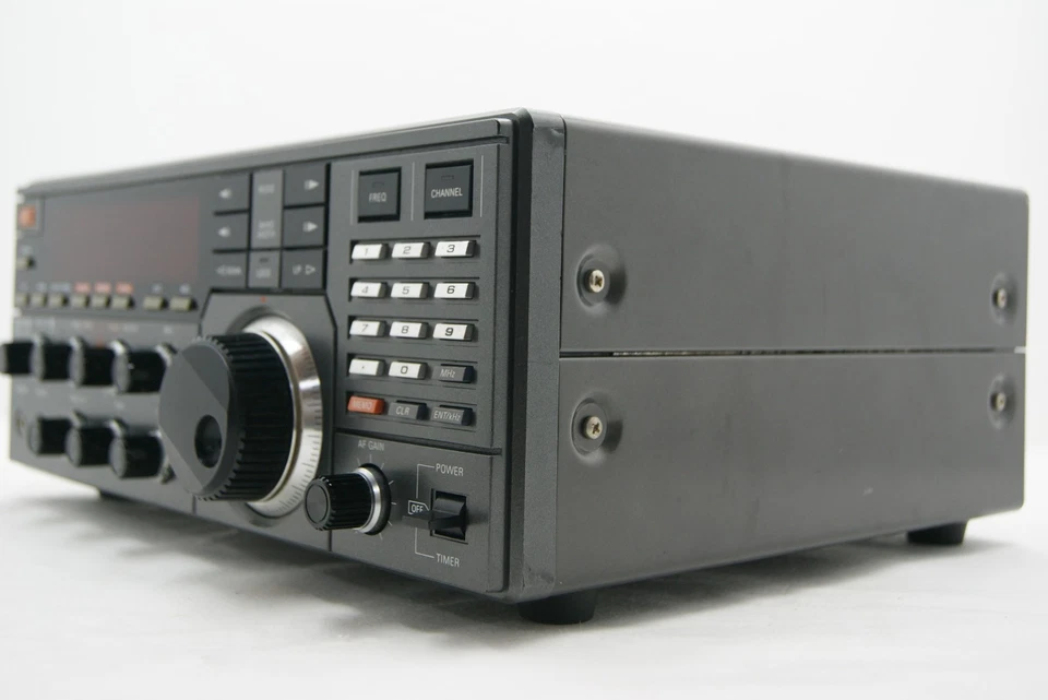 Receptor JRC Japan Radio Corporation NRD-525 con 9 placas + convertidor VU funciona. Foto 4 de 4