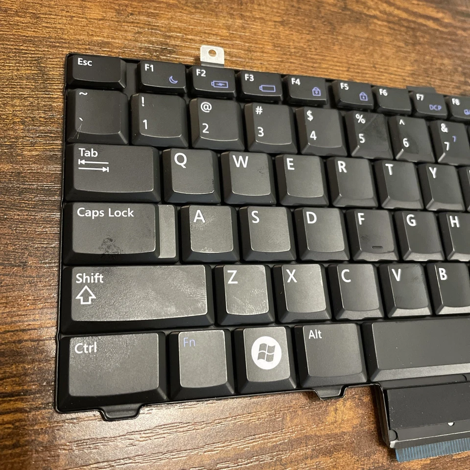 ✅Dell Latitude E5400 E5500 E6400 M2400 M4400 French Canadian USA Keyboard#️⃣0750 - Image 2 of 4