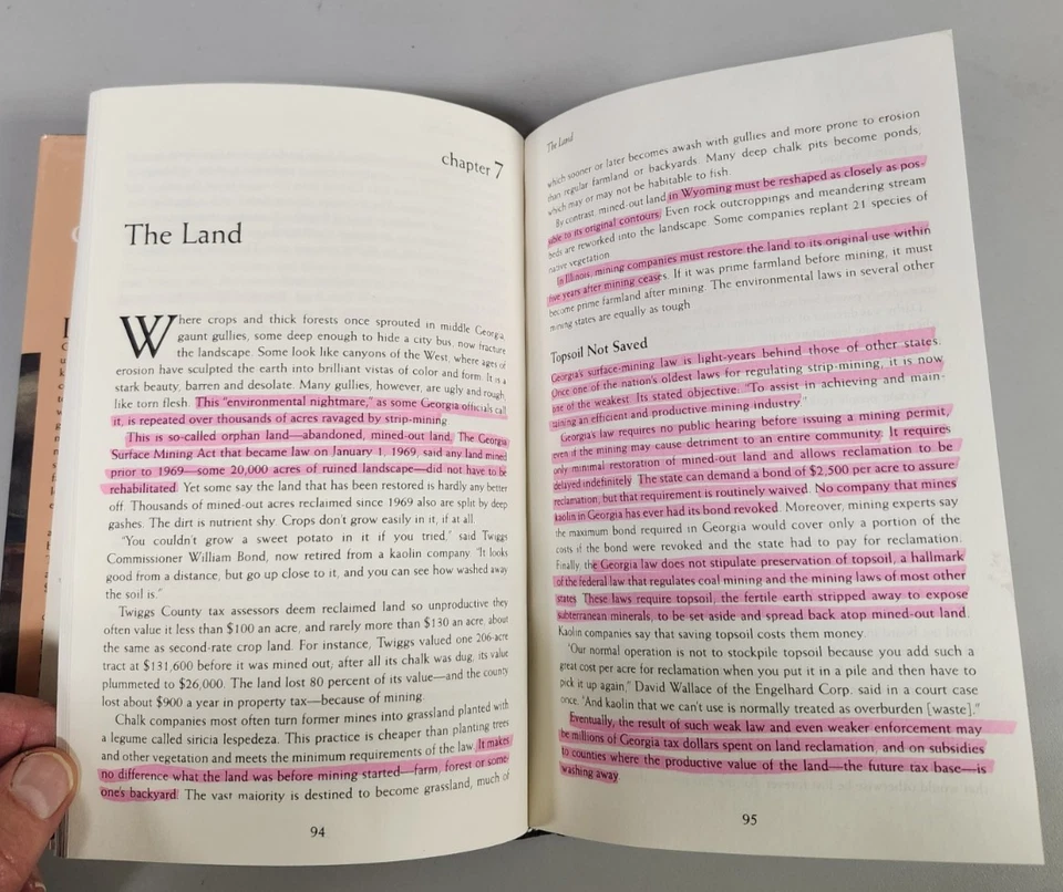 Red Clay, Pink Cadillacs and White Gold: Georgia's  Kaolin Chalk Wars,  Seabrook - Image 4 of 4