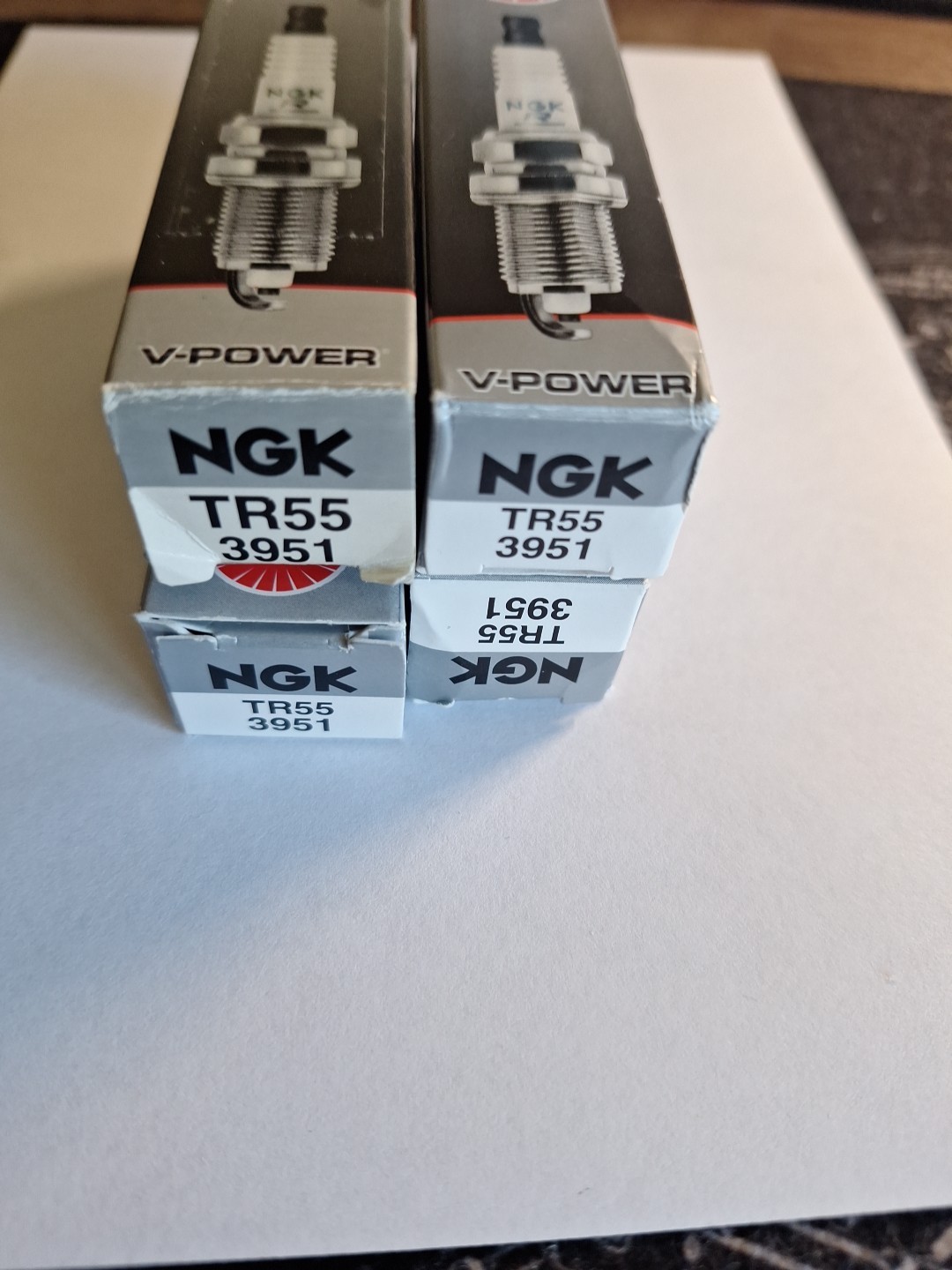 Pack Of 4 Genuine NGK V-Power TR55 3951 V-Power Spark Plugs.