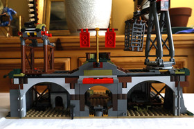 LEGO LEGENDS OF CHIMA: The Croc Swamp Hideout (70014) 100% COMPLETE - Retired