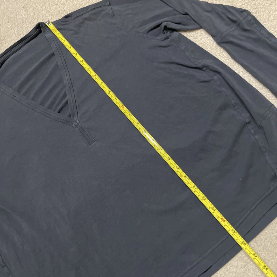 Camisa Top Lululemon Back In Action Talla 8 Relajada Cuello en V Manga Larga Negra Foto 2 de 4