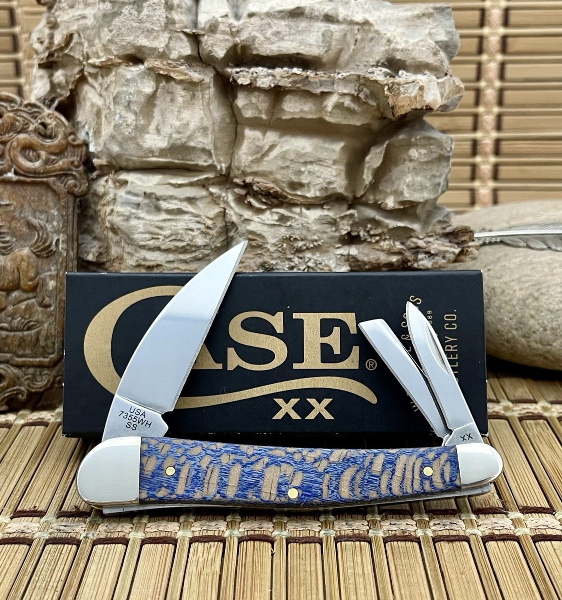 Case XX USA 2025 Smooth Blue Sycamore Wood 63735 Seahorse Whittler