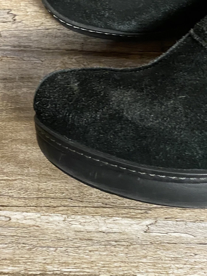 Zueco zapatero Crocs 11602 para mujer negro forrado de felpa gamuza tacones sin cordones talla 7 Foto 4 de 4