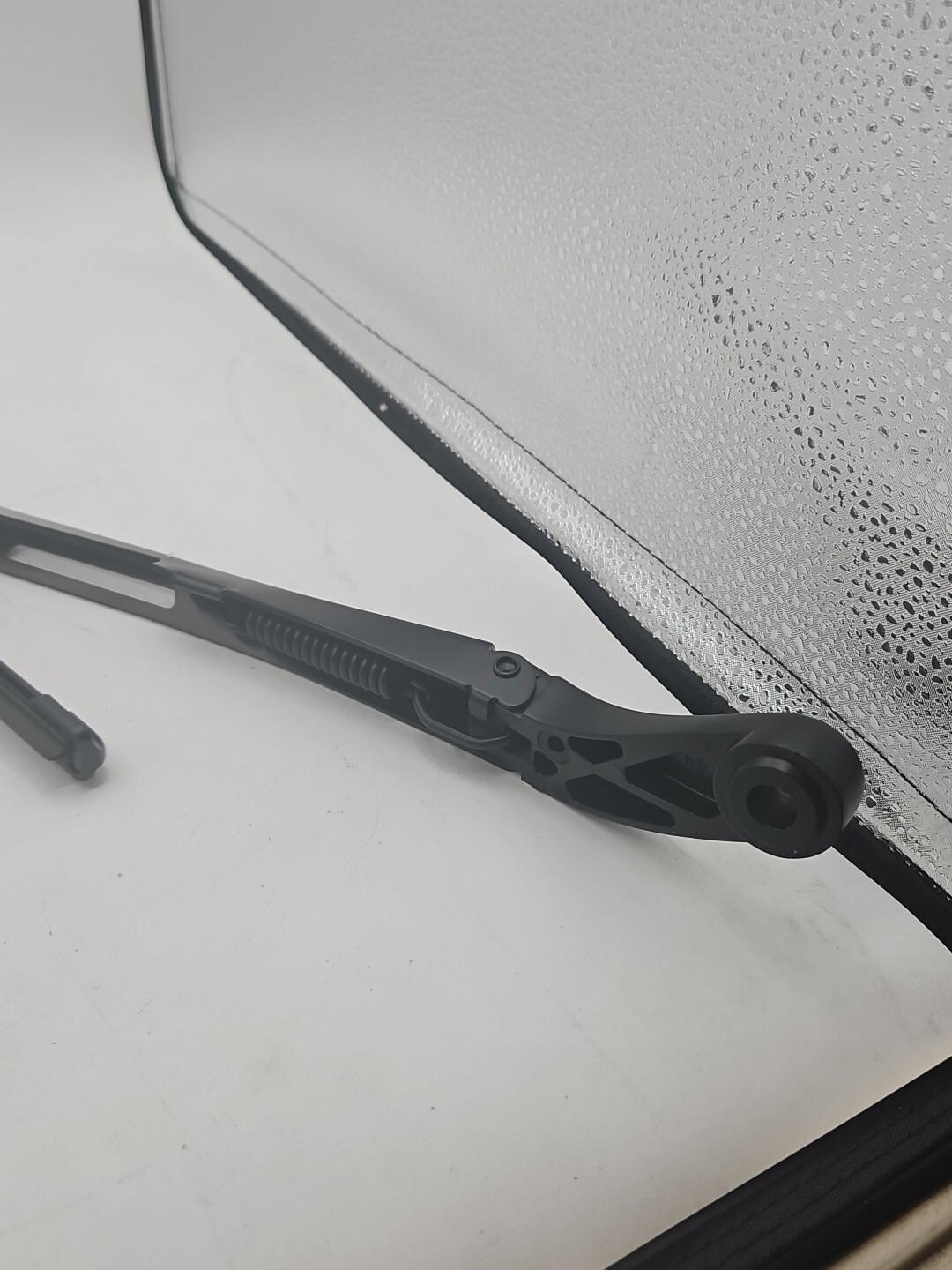 BENTLEY & ROLLS ROYCE-WIPER ARM WITH WIPER BLAD (3W1955405D)