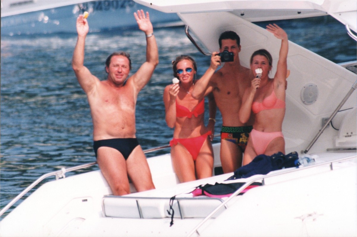 Press photo Michael Schumacher on a family vacation, July 1995 | eBay