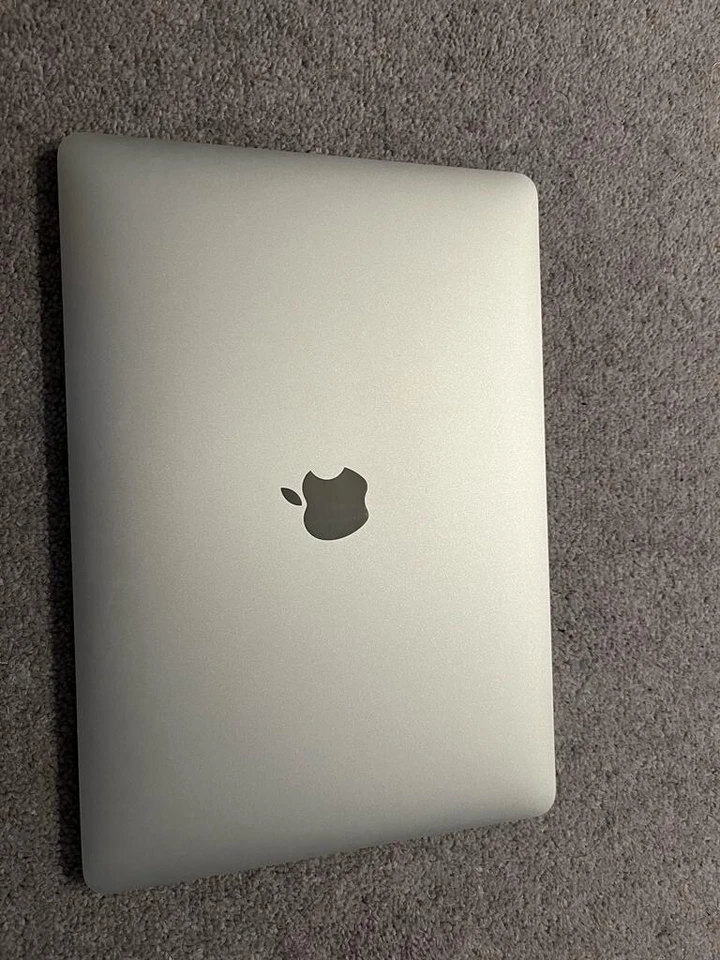 Apple MacBook Pro 13" 2016 · i5 · 8GB · 512GB, photo 1 of 5