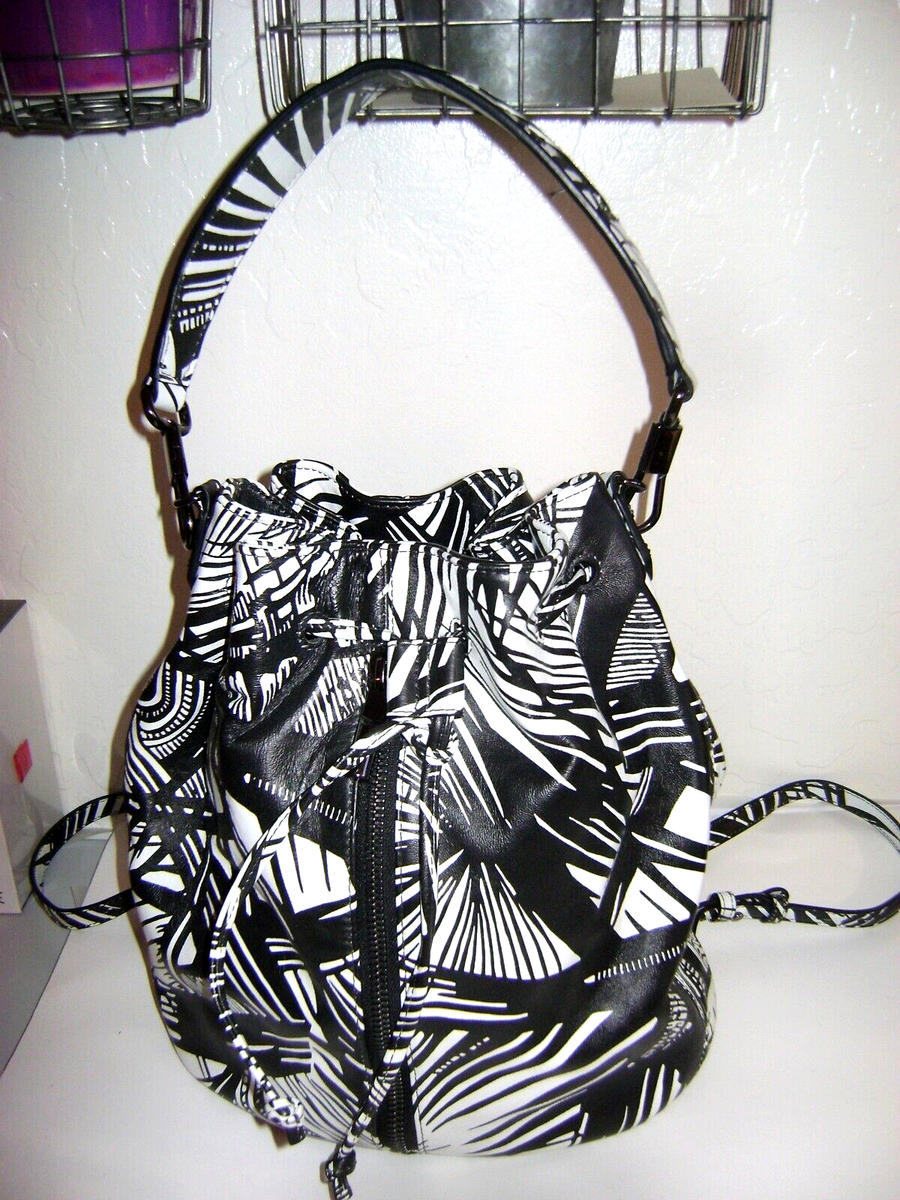 Elizabeth and James Cynnie Lambskin Convertible Bucket Bag  display picture 2