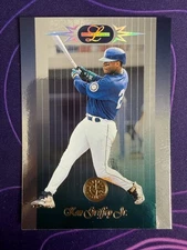 1996 LEAF LIMITED - KEN GRIFFEY JR. #11 BASEBALL - SEATTLE MARINERS HOLOGRAPHIC