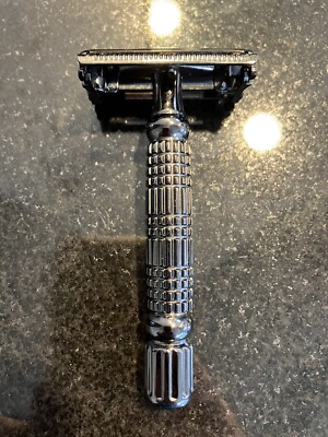 Rockwell R1 - Double Edge Safety Razor - Gunmetal Chrome.